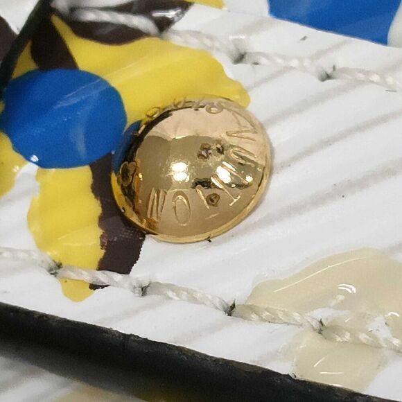 Limited Edition Louis Vuitton  Epi Romantic Blossom Essential Trunk White - Picture 7 of 10